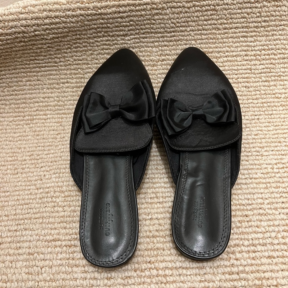 Urban Outfitters Black Bow Mules